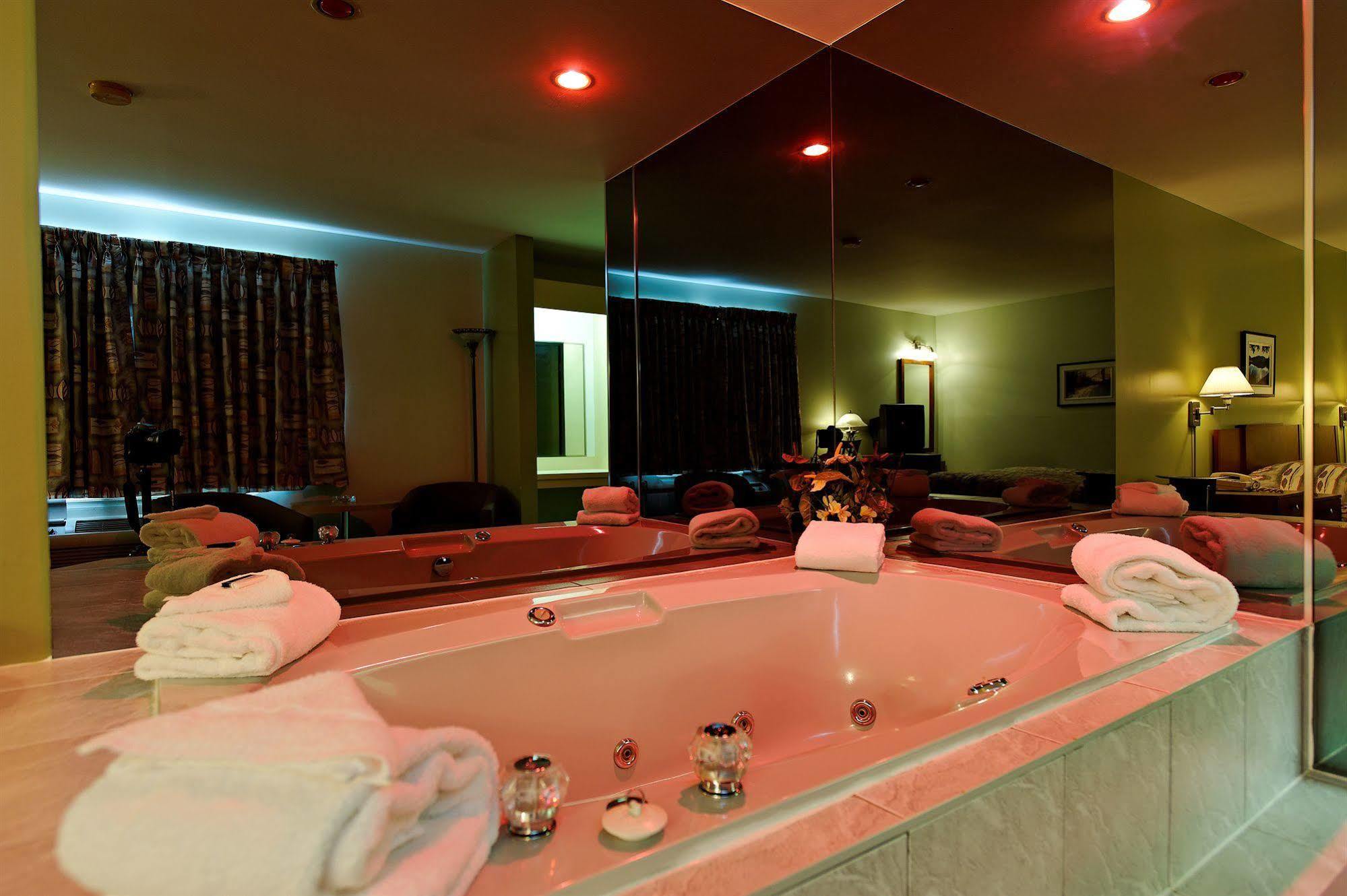 Motel Le Transit مونت سانت هيلير المظهر الخارجي الصورة